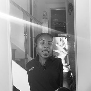 Meet your Posher, Jia